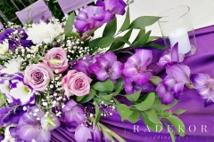 Булчински букет в лилаво