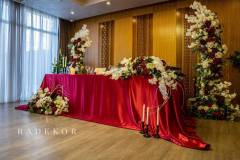 Сватбена-украса-в-бордо