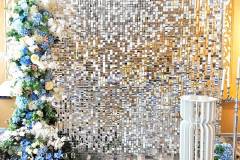 Пайетена-стена-сребрна-1