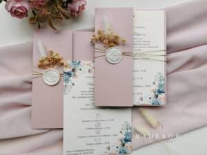 Покана Флоранс – пепел от рози. Покана за сватба с восъчен печат и сухи цветя.